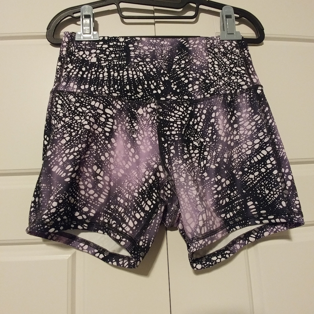 Spandex hi-rise shorts